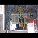 Der Lingam im Tempel unter der Shiva-Figur